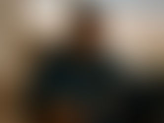 Ankara’da dijital bankacılık dolandırıcılığı ve 11. Yargı Paketi kapsamında biyometrik doğrulama düzenlemelerini analiz eden Avukat Mete Şahin’in ofisinde laptop başında çalışırken profesyonel portresi