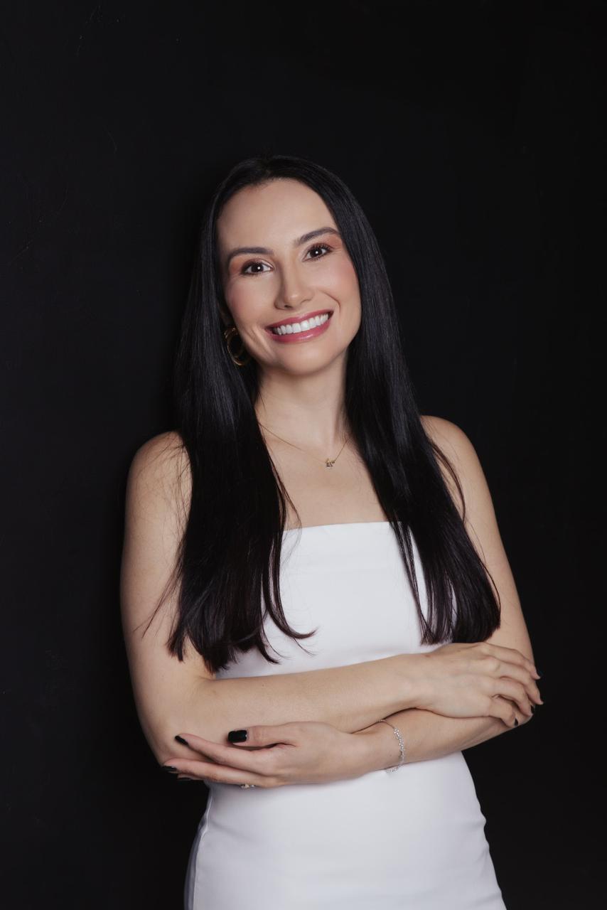Retrato de Dra. Luana Leite, otorrinolaringologista da OtorrinoDF