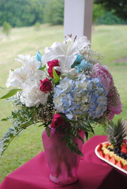 16 17 40th Anniversary Floral Arrangement by Arminta Donovan2