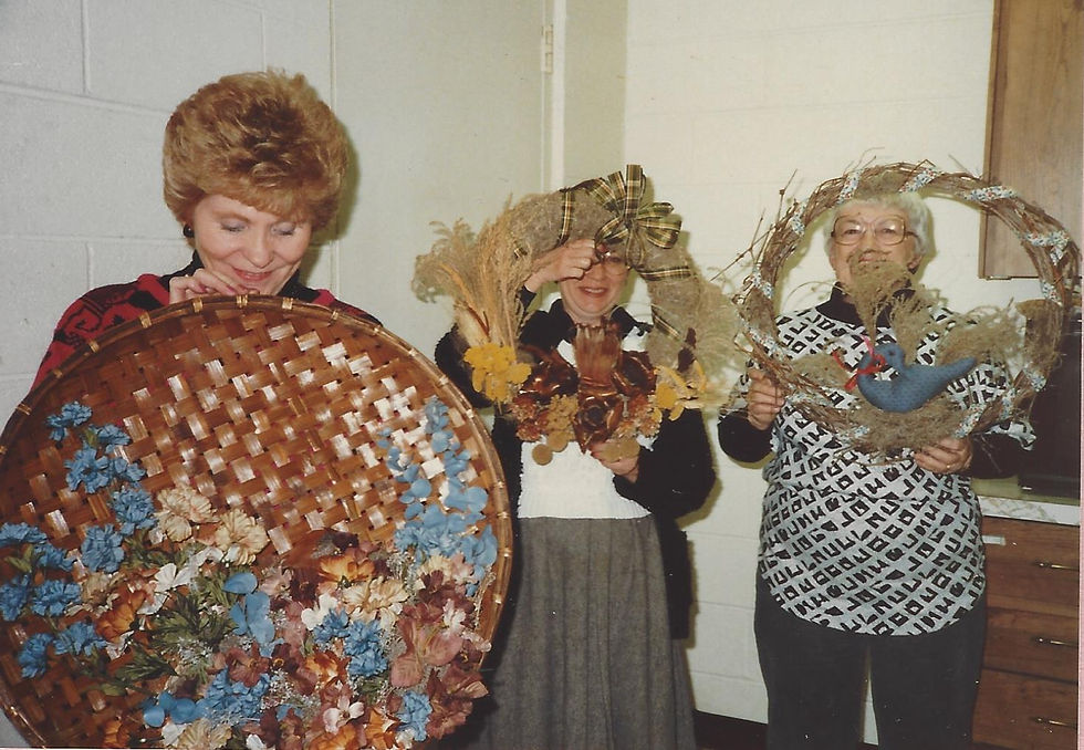 86 87 Workshop Holiday Making Wreaths