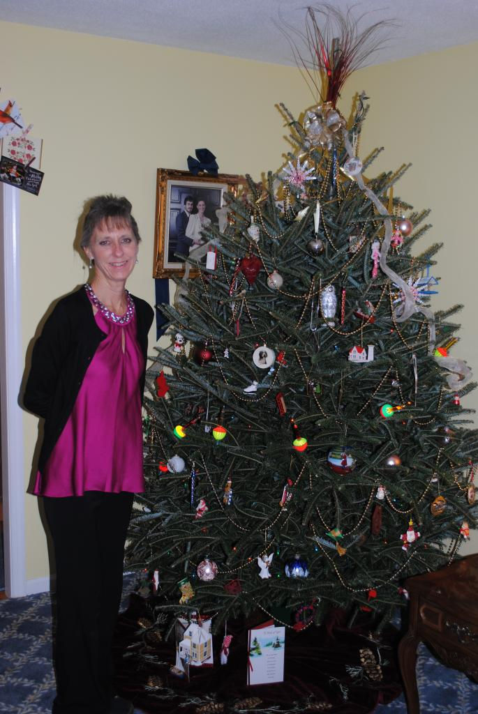 Hostess Pam Smart