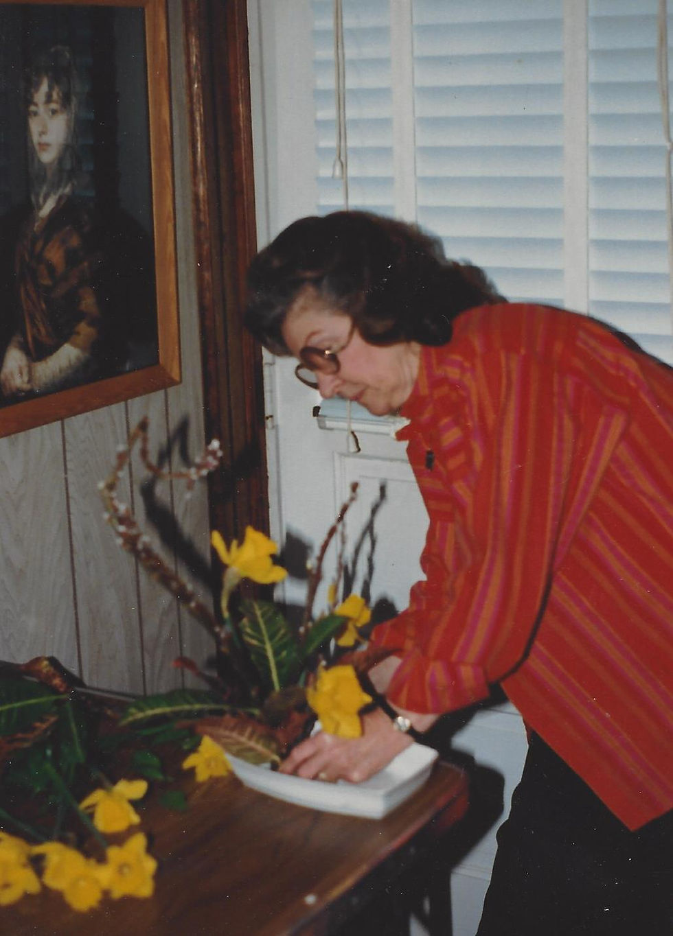 86 87 Floral Design Marian Moreland