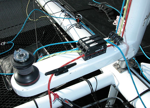 Catamaran with Clutches on Mast Spanner.jpg