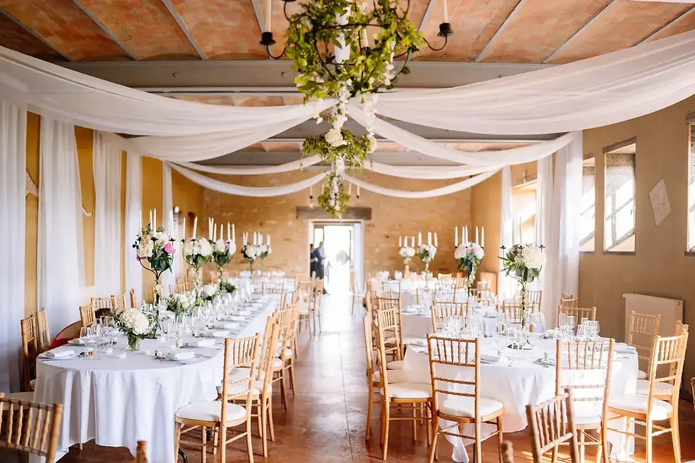 salle de réception du château de Villiers à Essay dans l'Orne