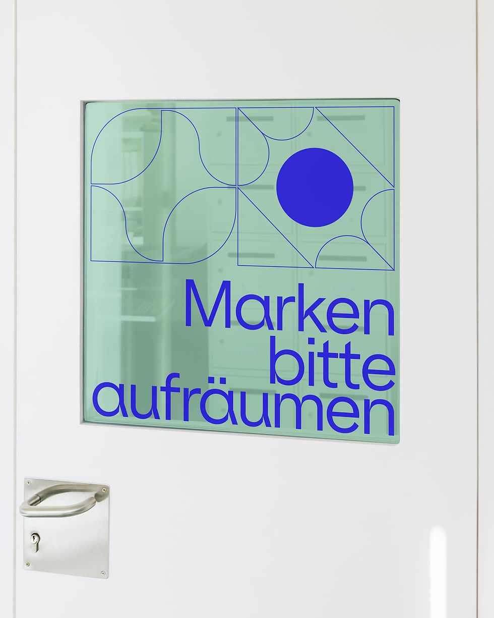 Bildtext: Marken bitte aufräumen
