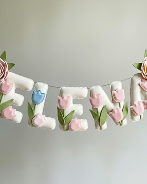 Custom Name Garland , Tulip Flowers Custom Name Decor, Floral Garland, Tulip Fe…