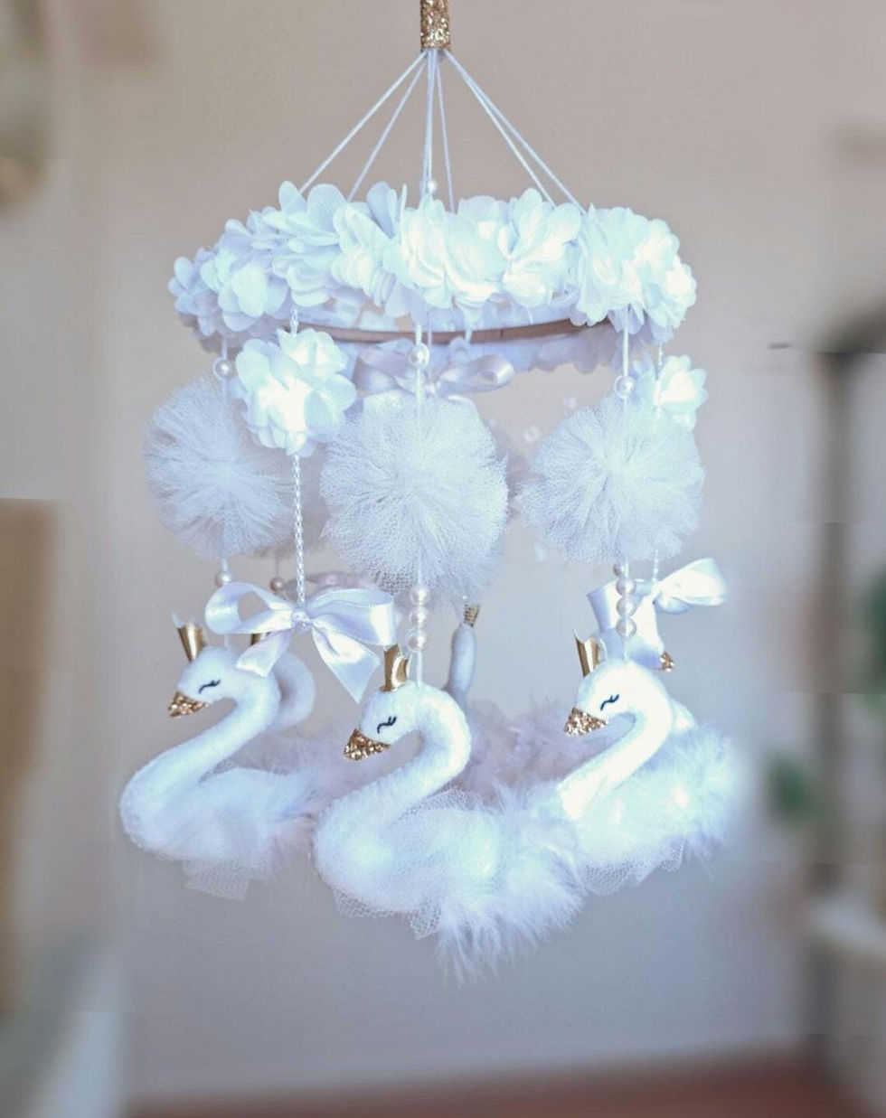Miniaturbild: 100% Handmade Baby Girl Crib Ornament Mobile with Swan Theme Baby Mobile