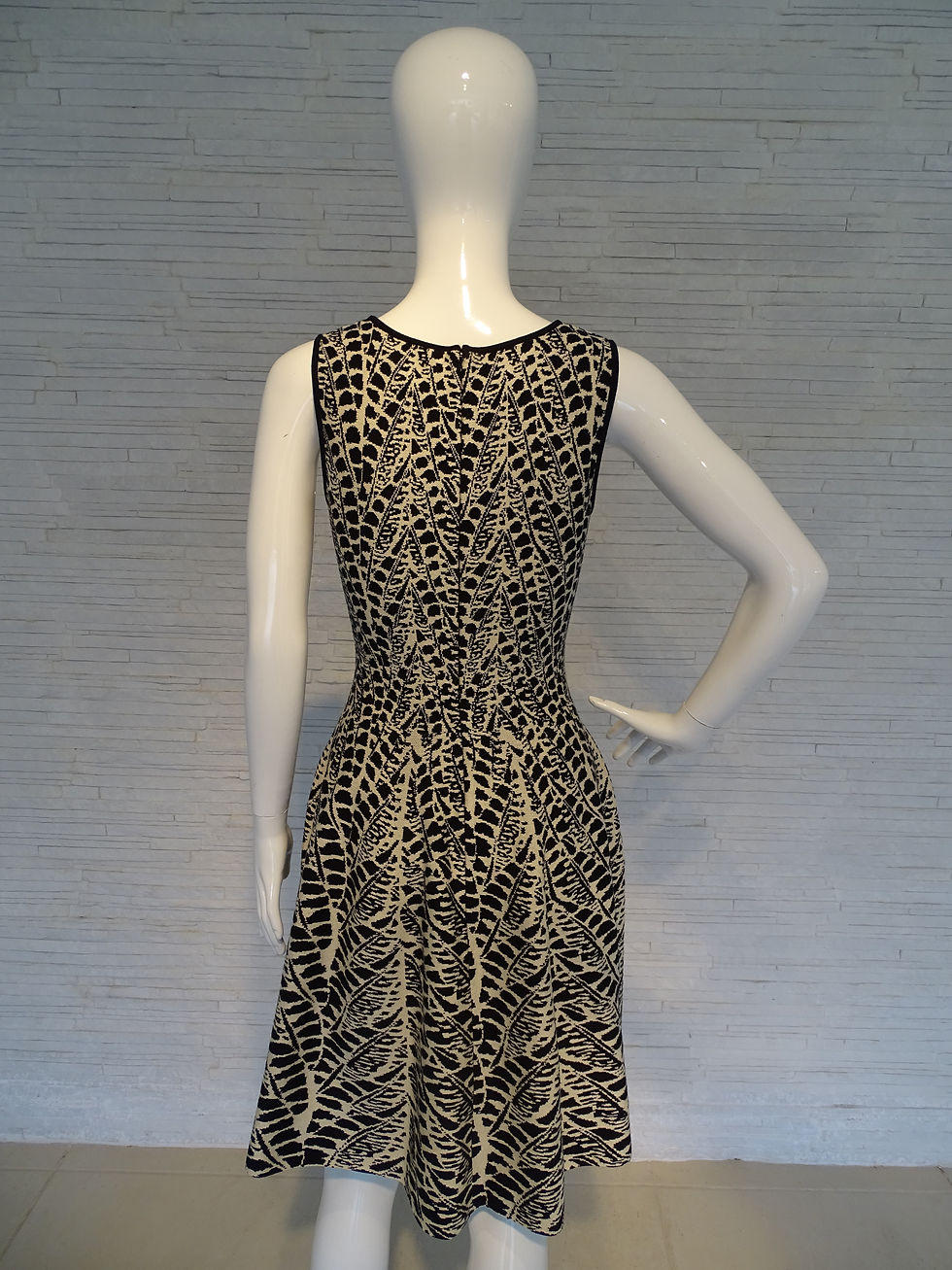 Miniatura: VESTIDO ESTAMPADO ISSA LONDON