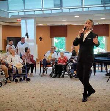 Dementie en Alzheimer muziekoptredens door Azzurro voor zorginstellingen