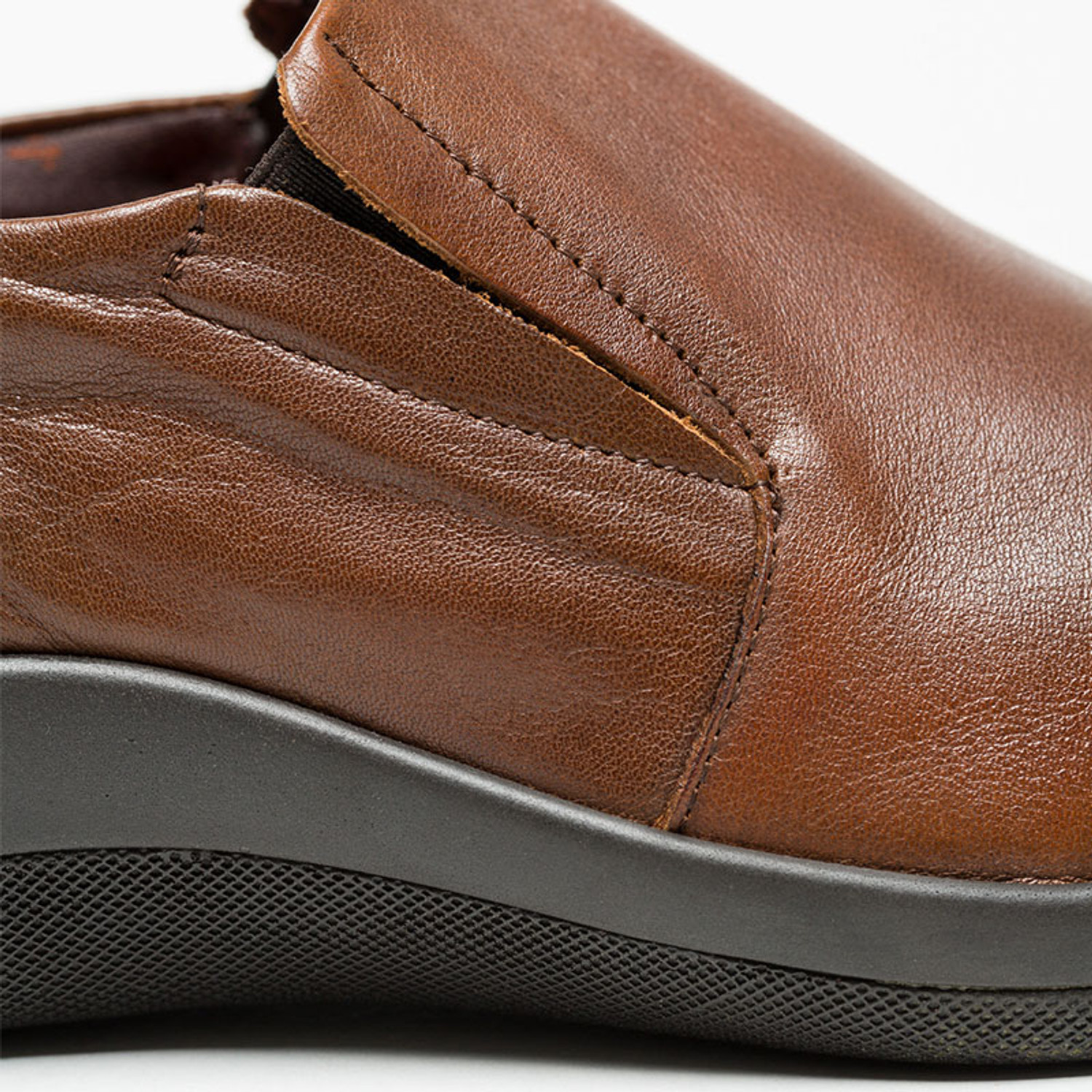 KOMODO A TEN MONT BROWN