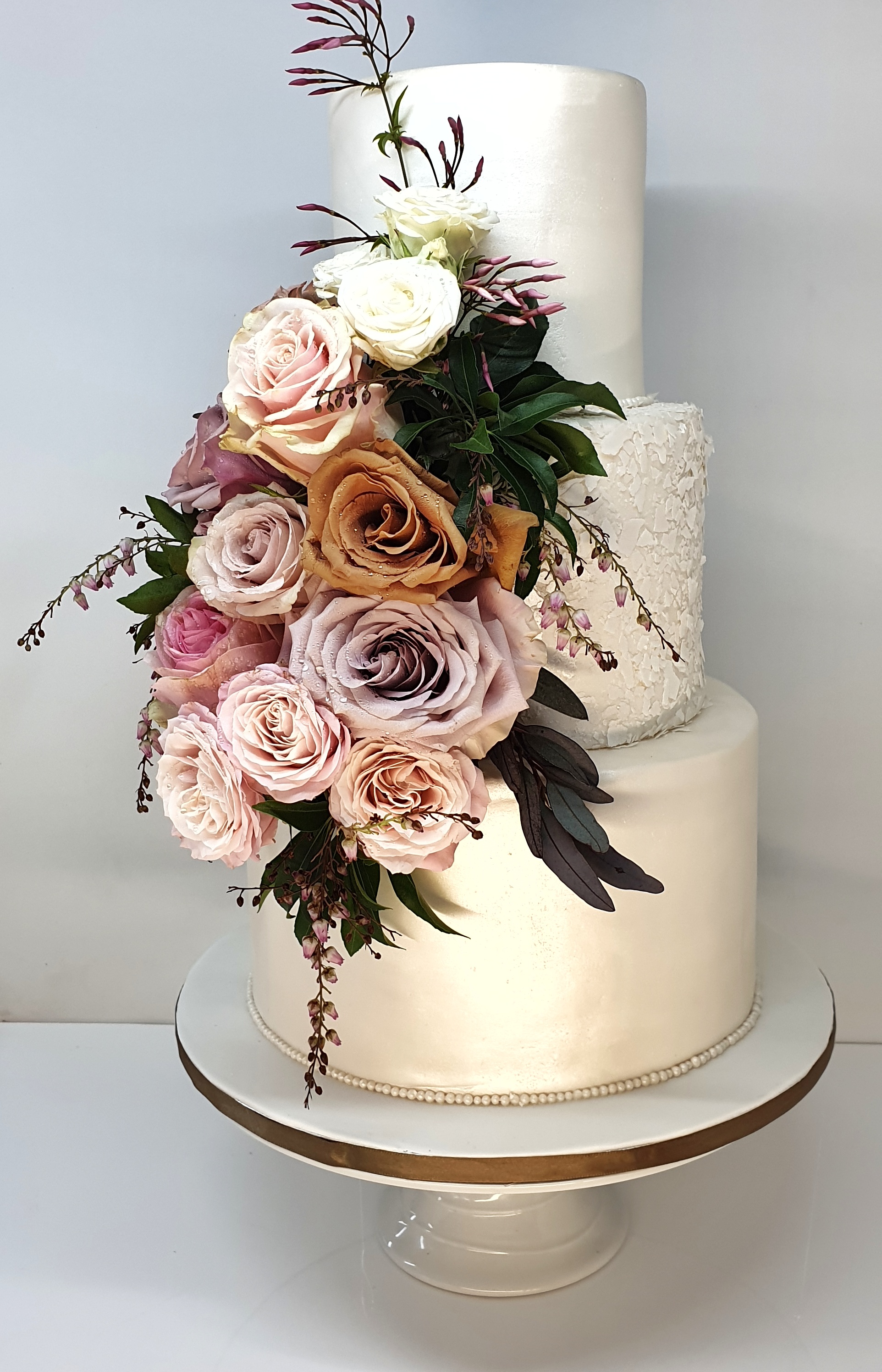3 tier Pearl with Exotic Roses