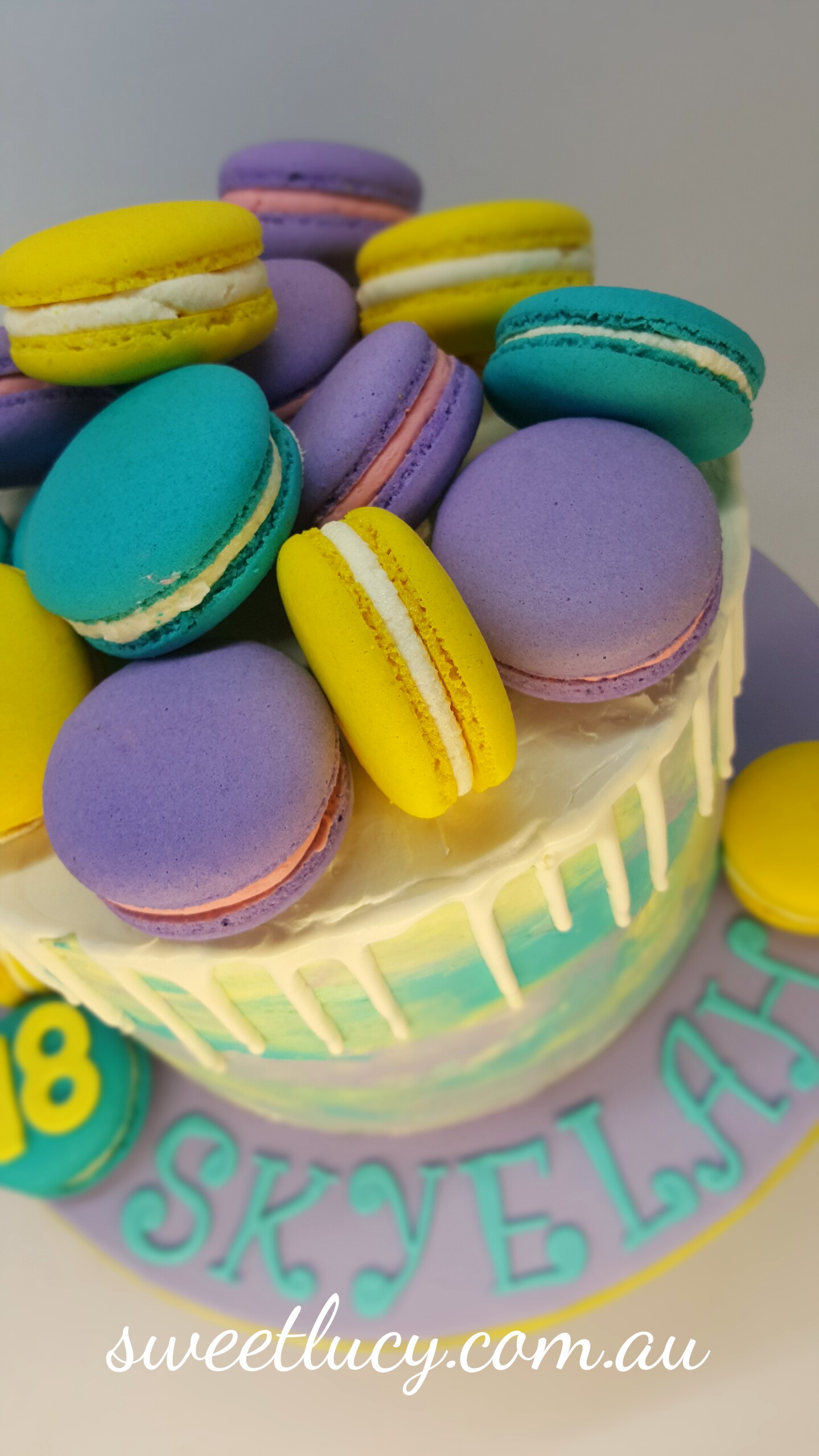 Macaron Explosion