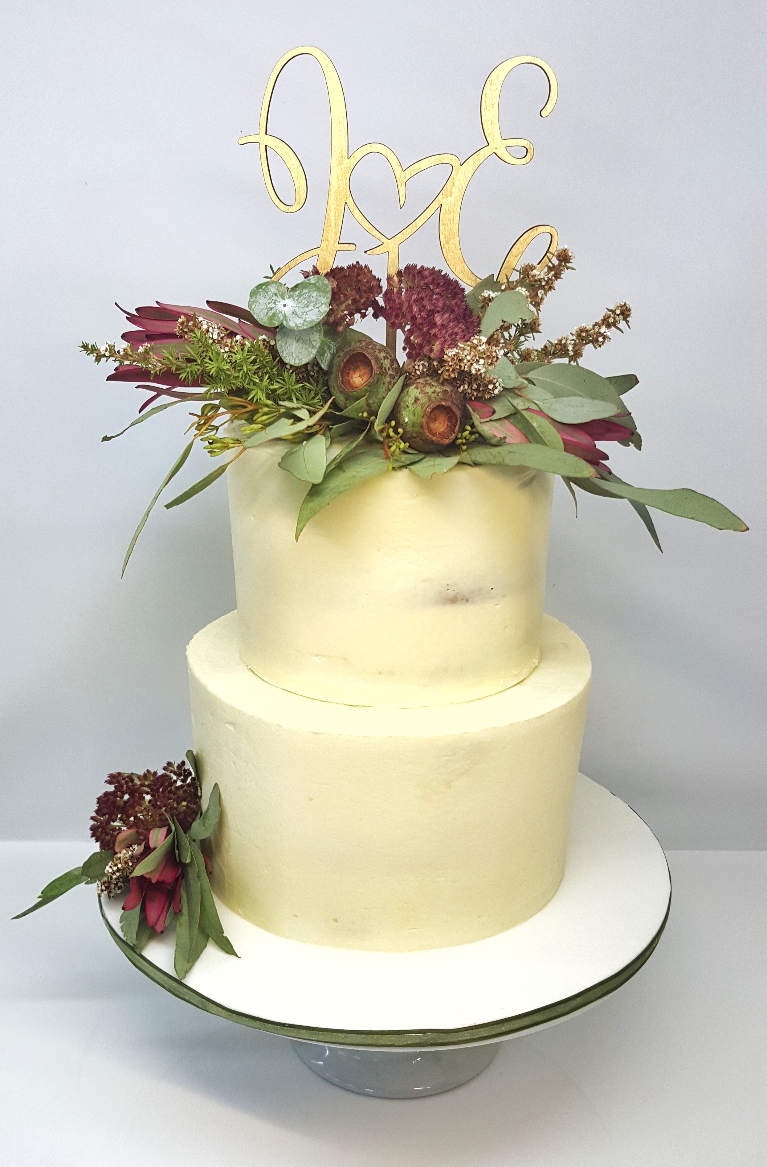 Gumnuts & Leaves 2 Tier