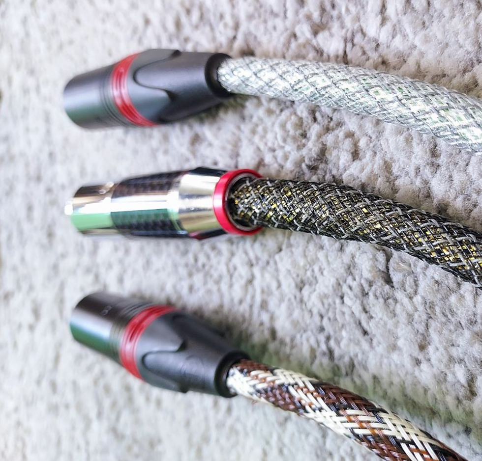 HiDiamond Interconnect Test: Three Sides of Neutrality