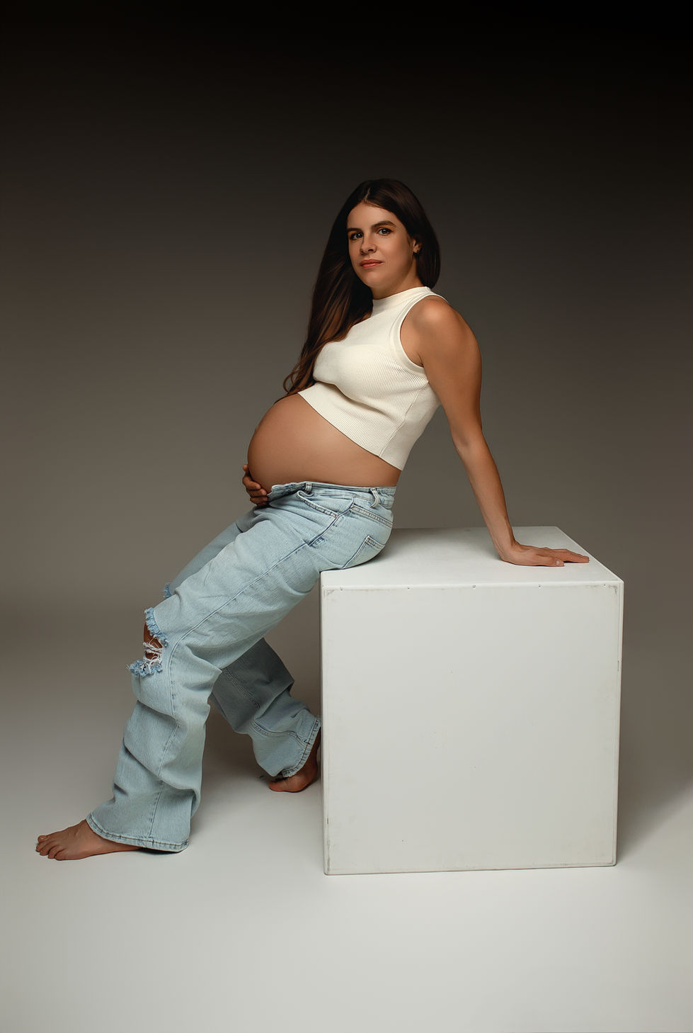 Séance grossesse en studio – Aiguillon