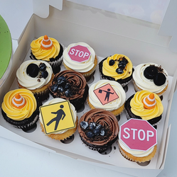 cupcakes for girls, cupcakes for boys, cupcakes for men, cupcakes for women, cupcakes for birthdays, baby shower cupcakes, baby shower cakes, floral cupcakes, flowers cupcakes, minions cupcakes, themed cupcakes, giant cupcake, large cupcake, mothers day  cupcakes, number cupcakes, unicorn cupcakes, easter cupcakes, rainbow cupcake