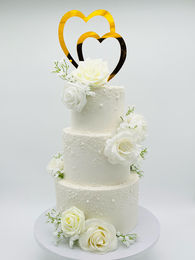 Wedding cakes, custom wedding cakes, white wedding cakes, classic wedding cakes, ethiopian wedding cake, flowers wedding cakes, pink wedding cake, red wedding cake, fondant wedding cake, buttercream wedding cake, two tier wedding cake, two layer wedding cake, three tier wedding cake, three layer wedding cake, four tier wedding cake, four layer wedding cake, traditional wedding cake, engagement cake, bride to be cakes, bridal shower cakes, floral wedding cakes, baby breath wedding cakes, gold wedding cakes