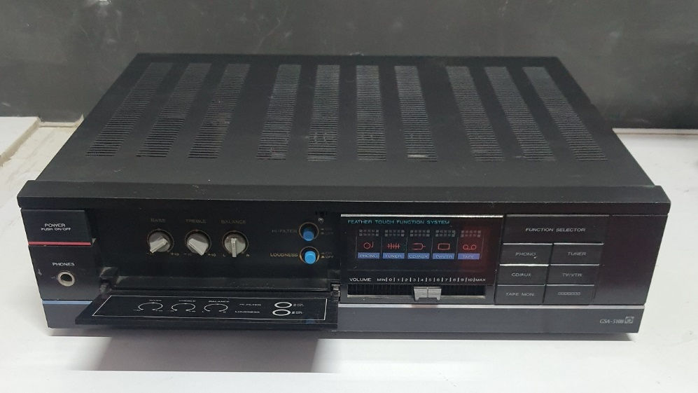 amplificatore 220 v , 2ch ,35 W (RMS) ,vintage