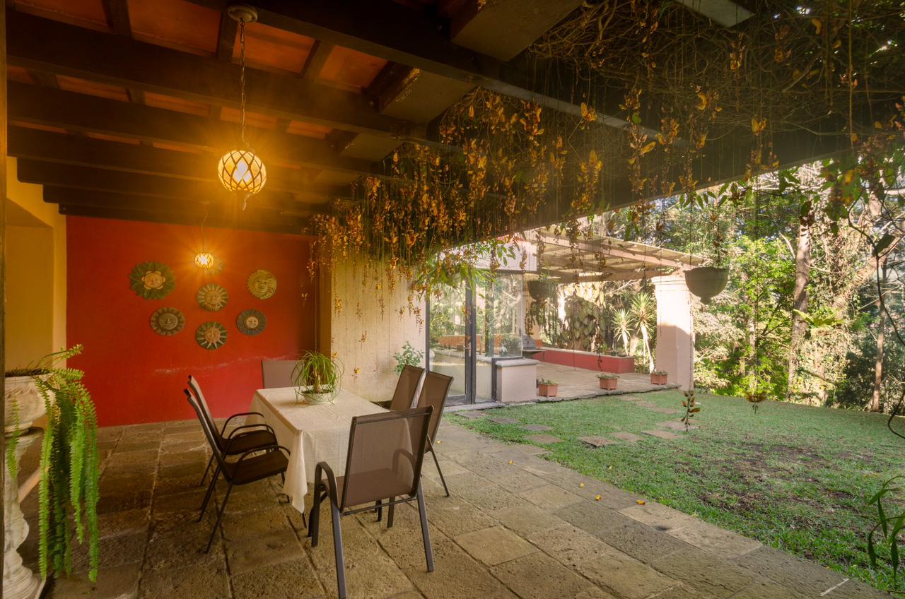 Hacienda Nueva Country Club, Carretera a San José Pinula