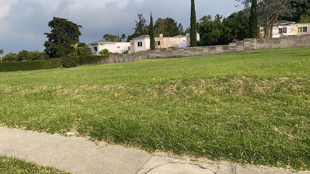 TERRENO EN VENTA EN FONTANA 1, KM 25 CES