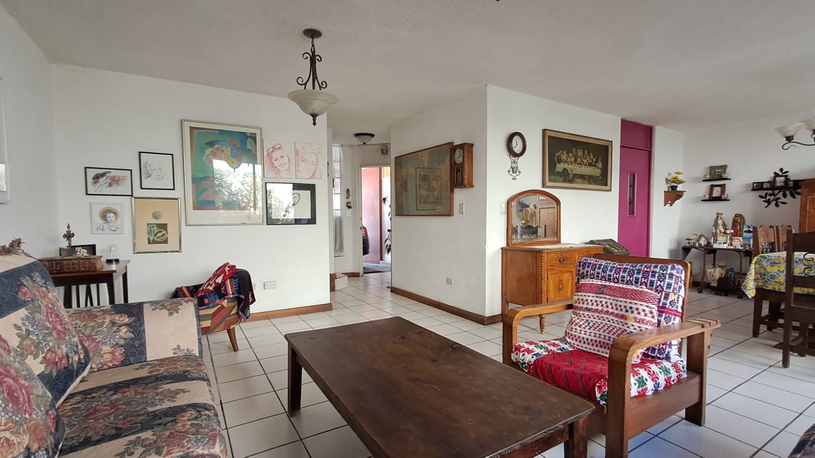 Villa los Pinabetes, Carretera San Jose Pinula