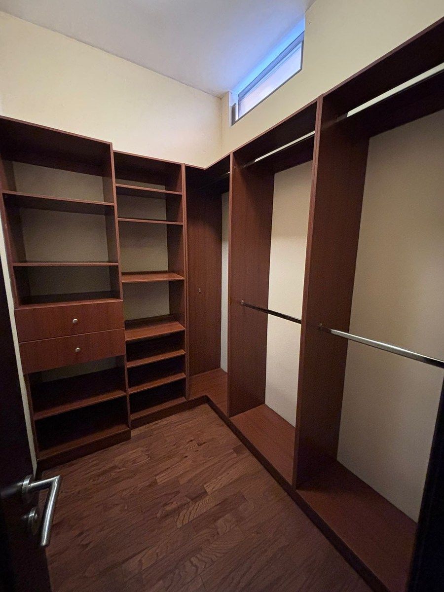 Zona 10 | El Prado | Casa en Venta
