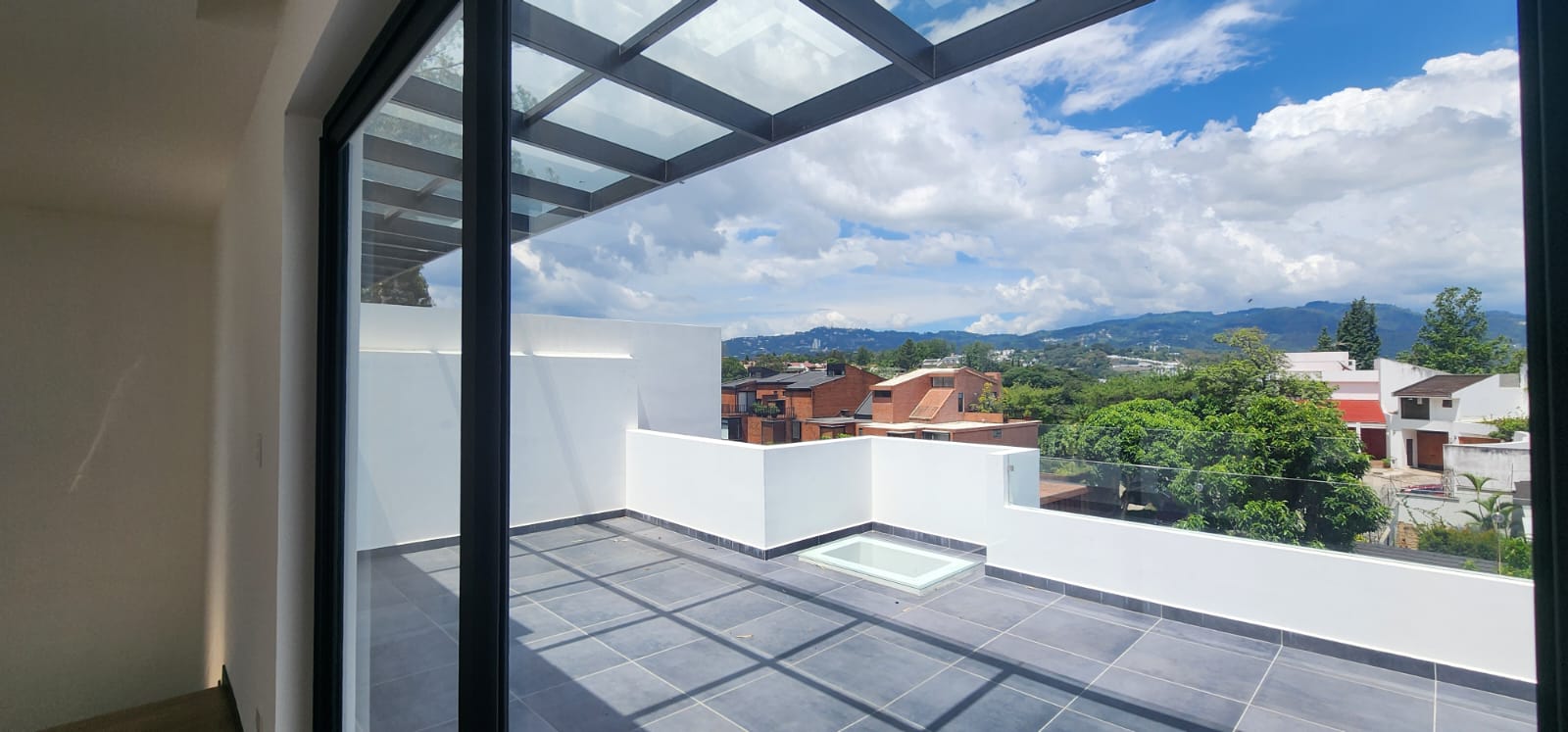 Residencia Exclusiva en Elgin de Zona 13
