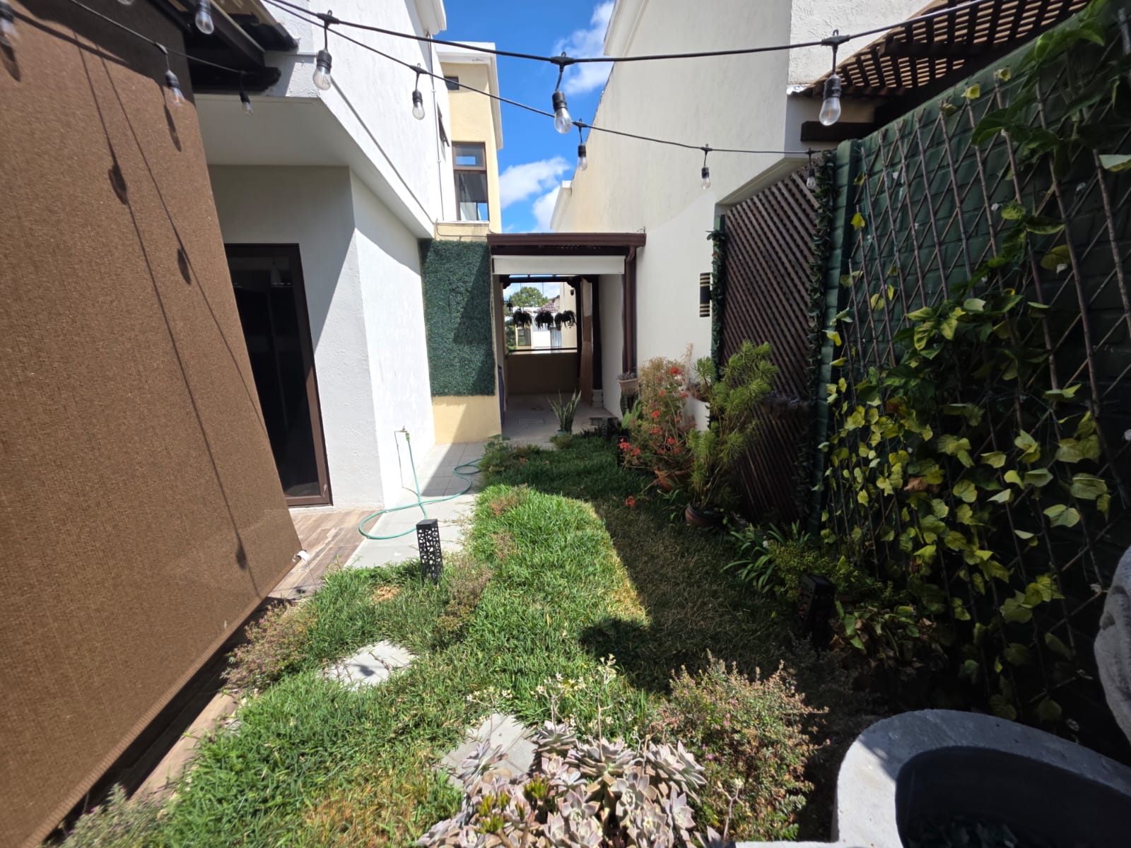 🏡 Casa en Venta en Zona 16 — Vistas de San Isidro II