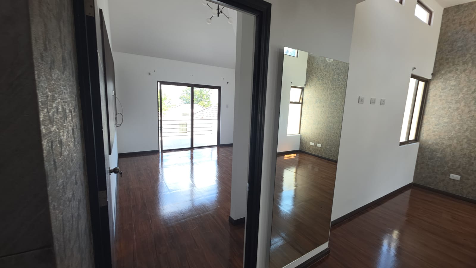 🏡 Casa en Venta en Zona 16 — Vistas de San Isidro II