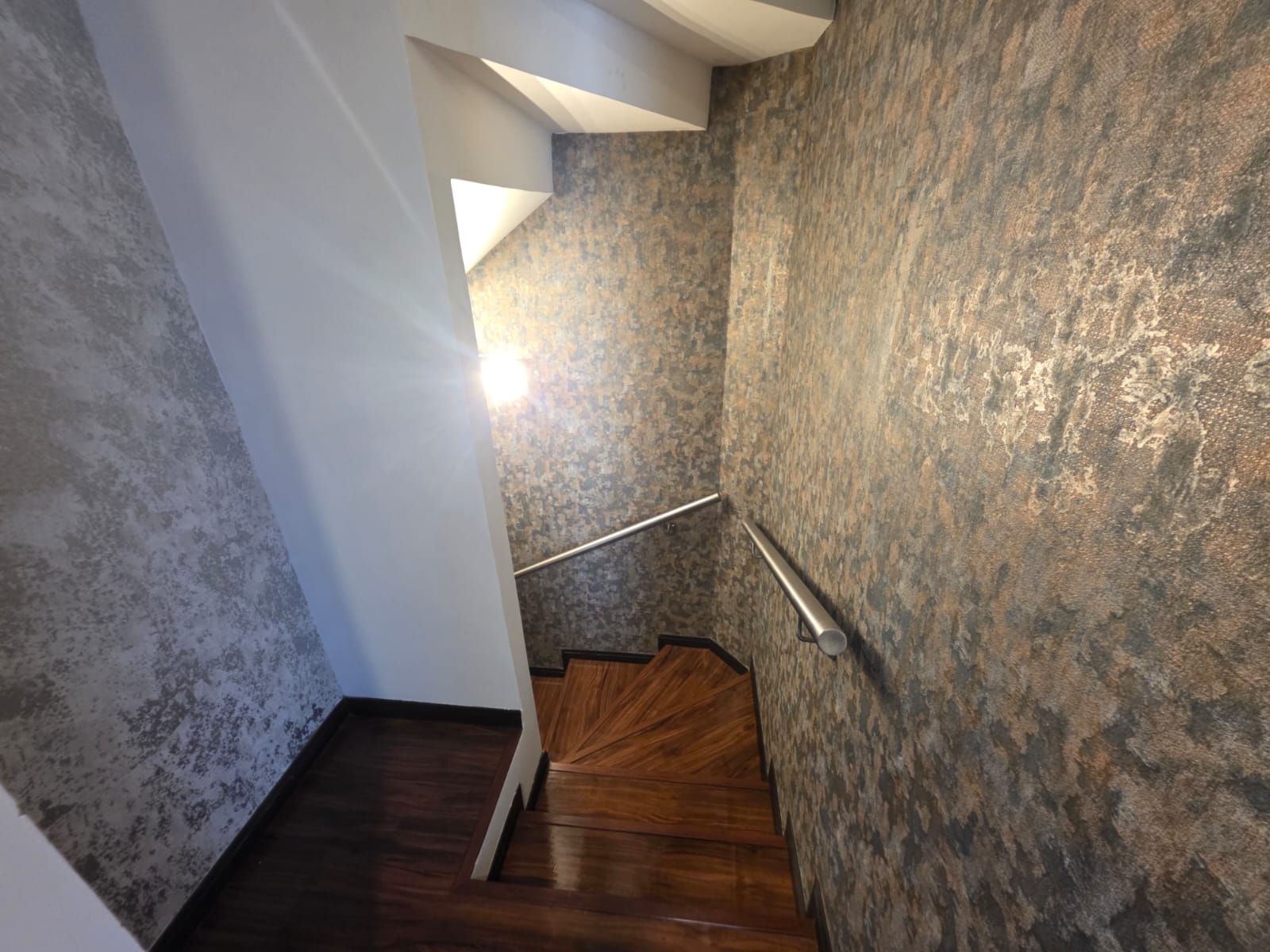 🏡 Casa en Venta en Zona 16 — Vistas de San Isidro II