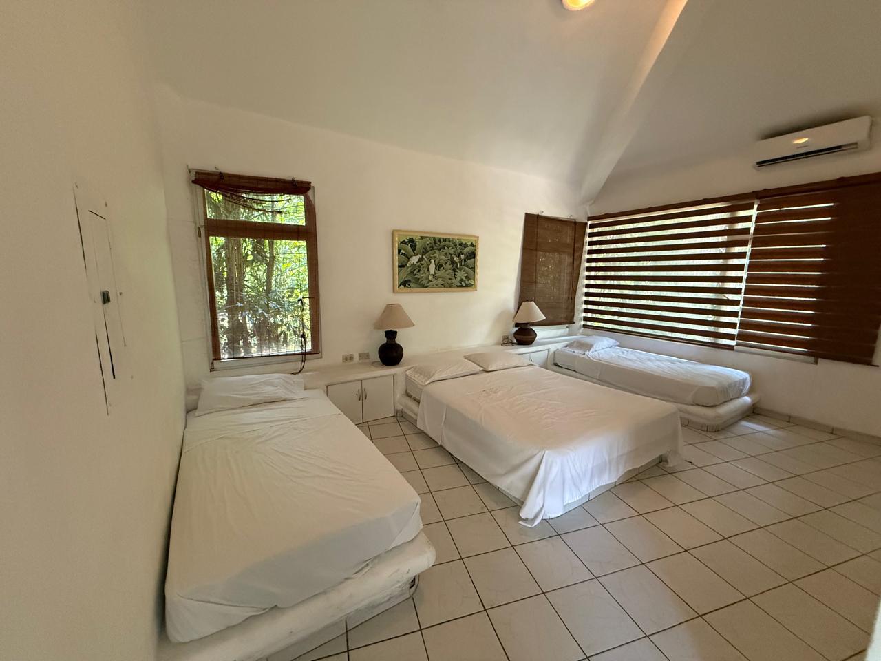 Casa en el Puerto, Carretera a Chulamar, Condominio Puerta del Mar, Puerto de San José, Escuintla.