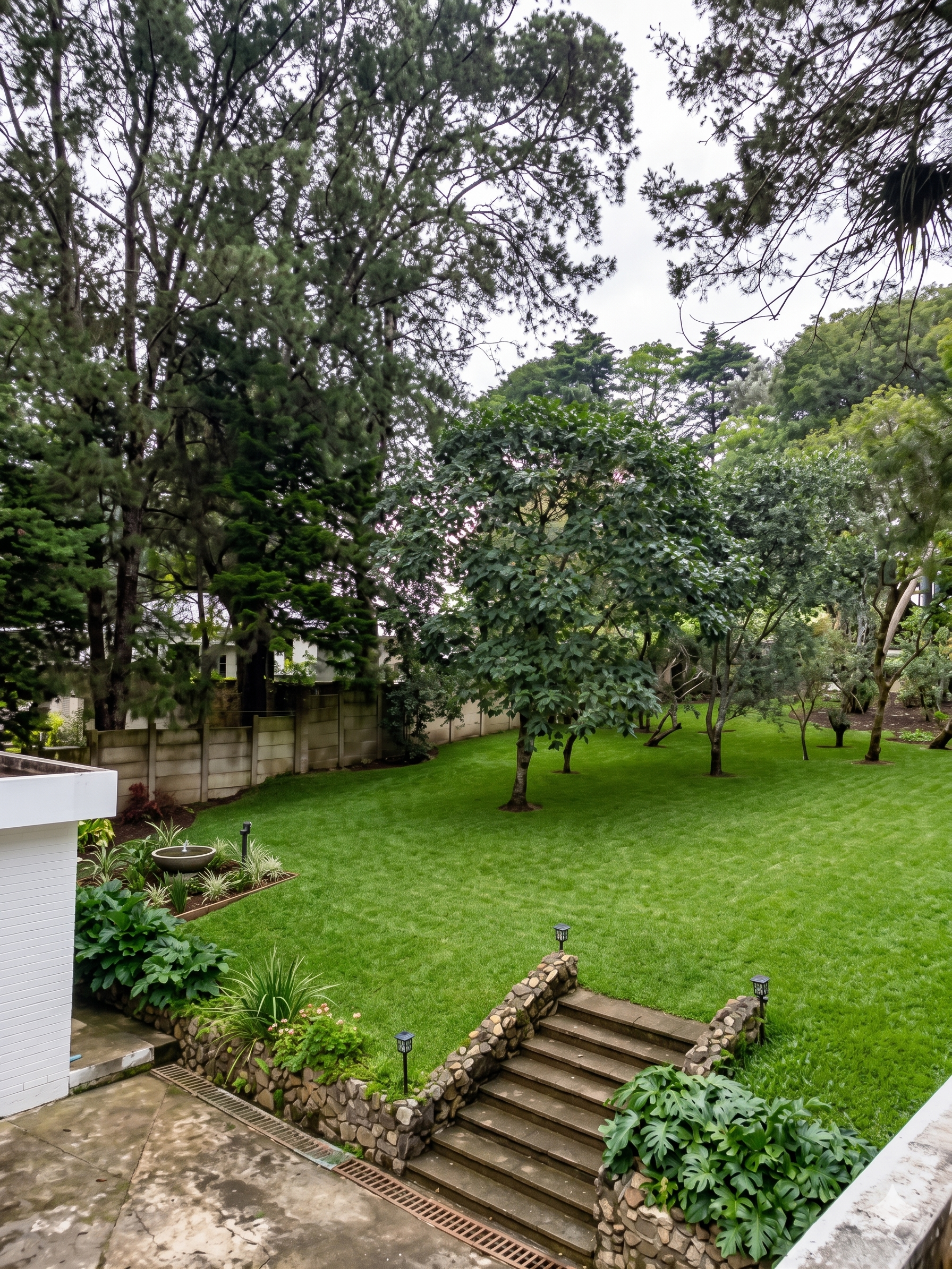 Residencia Exclusiva con Amplio Terreno en San Rafael II, Carretera a El Salvador