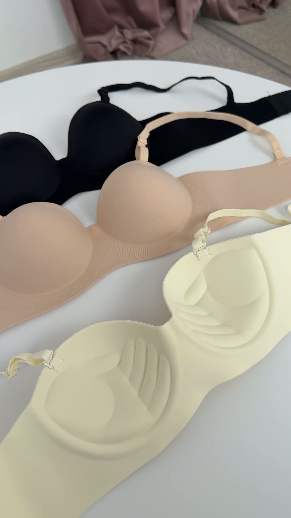 Прев'ю: Ліф з пуш-апом «рука Адама»