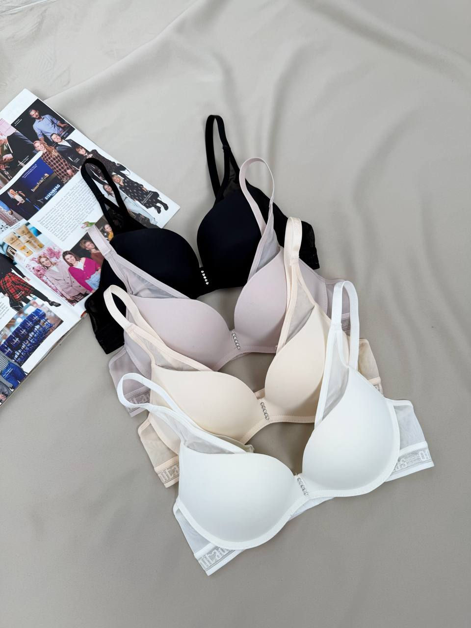 Прев'ю: Бюст з делікатним пуш ап