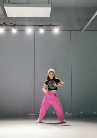 KPop Dance Performance 1