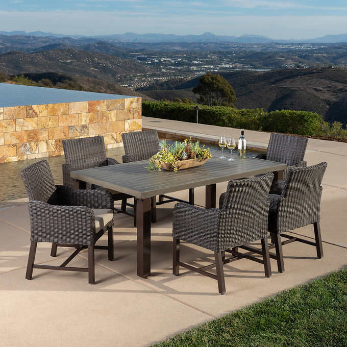 Grand Leisure Brandemore 7-piece Outdoor Dining Set