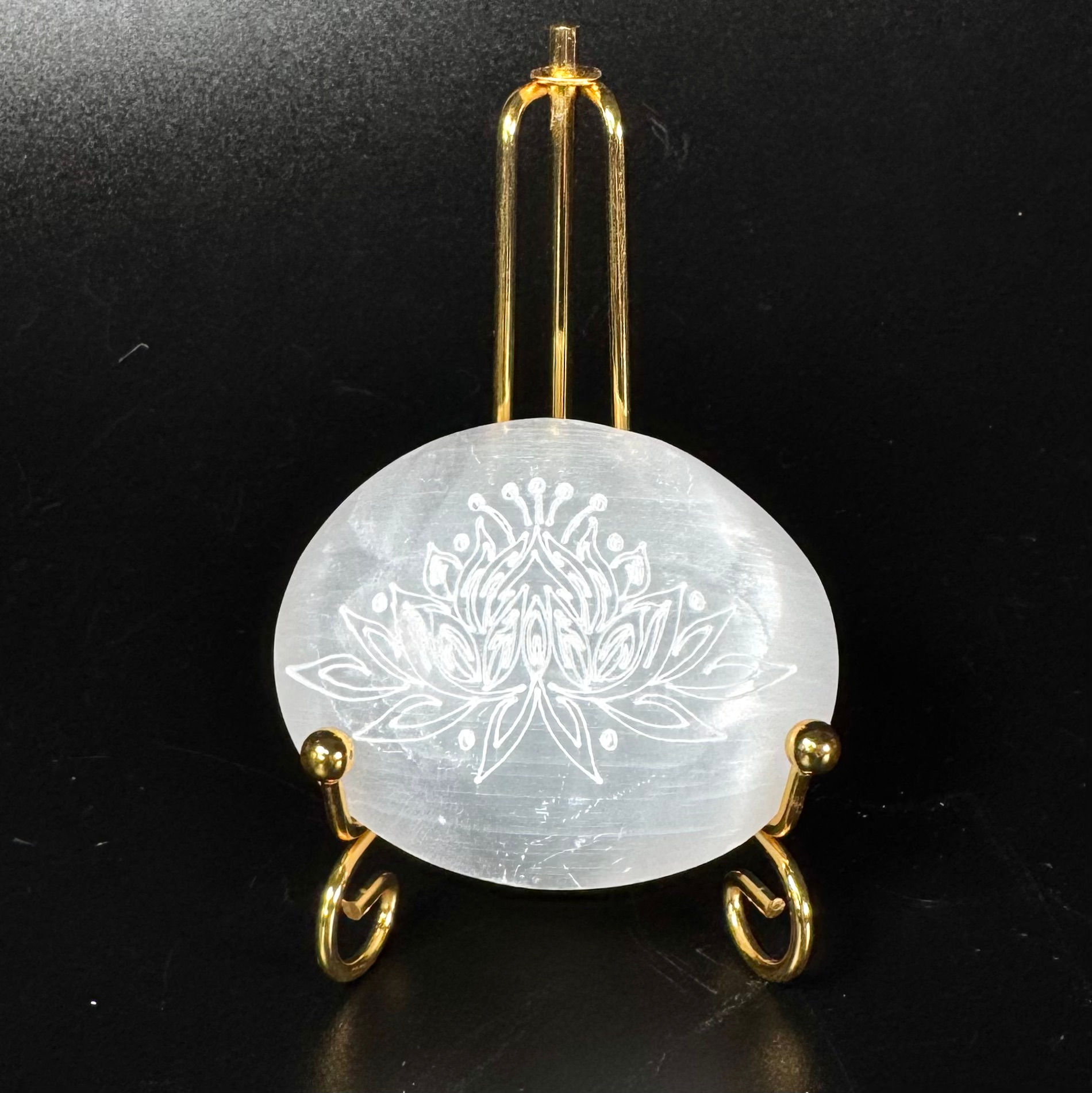 Selenite Lotus Palmstone