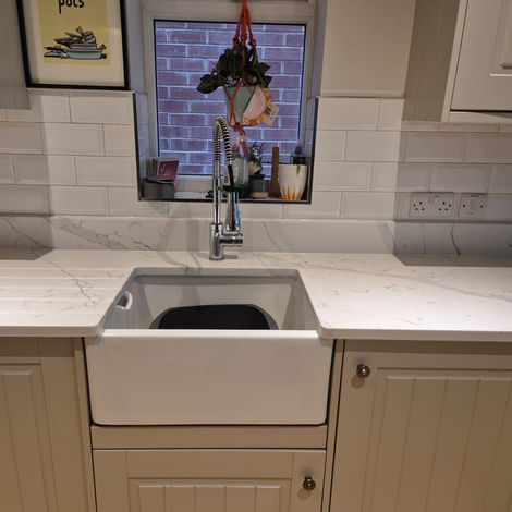 Modern Kitchen with Quartz Countertops