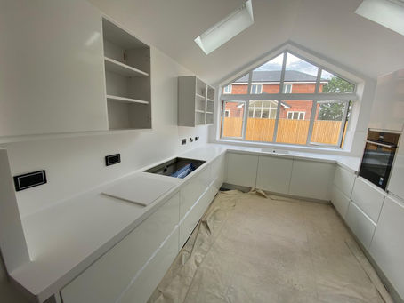 White Solid Surface Kitchen Tops With Window Cills & Large Upstands