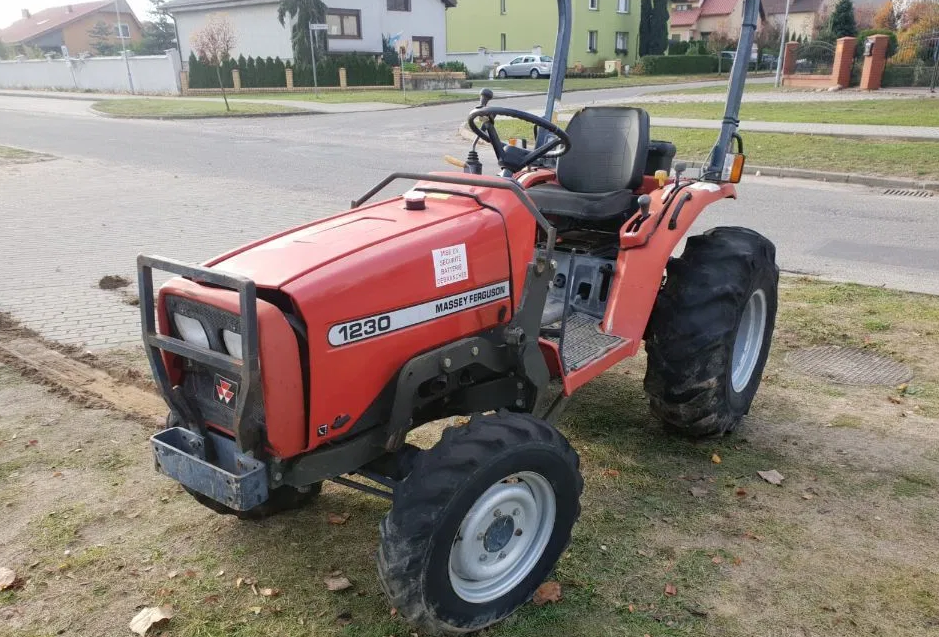 Massey Ferguson 1230
