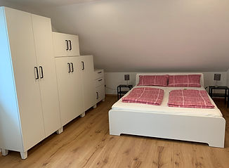 Schlafzimmer.JPG