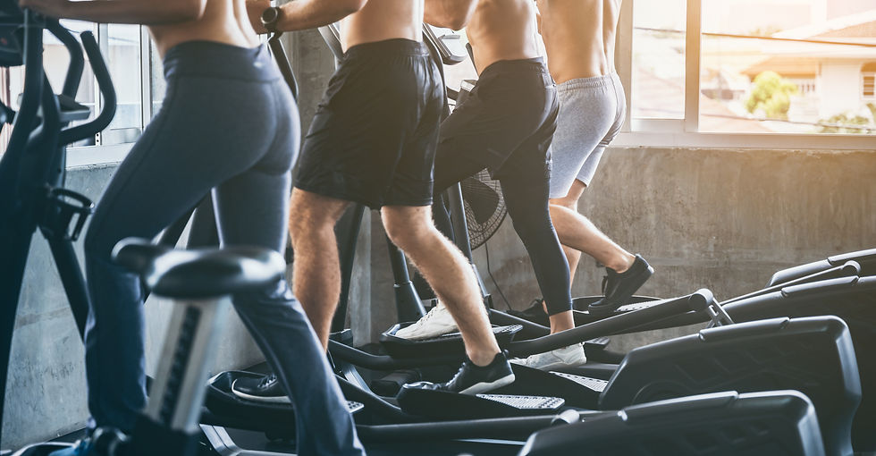 sporty-people-running-on-treadmills-machine-in-gym-2026-01-09-07-49-49-utc.jpg