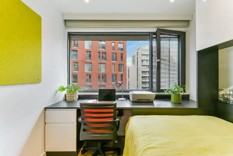 Urbanest Studio Apartment Kings Cross