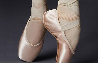 pointe shoes .jpeg