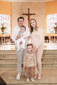 Zé Américo, fotógrafo de família faz lindos registros de batizados de forma natural e espontânea em Curitiba