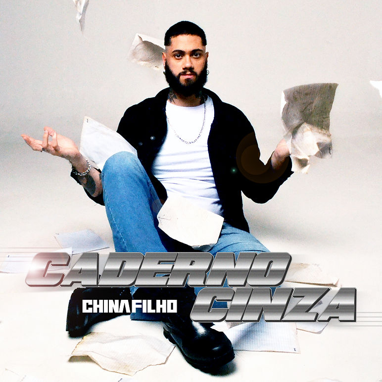 Capa Caderno Cinza China Filho