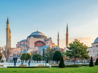 A grandeza perdida da antiga Basílica de Santa Sofia