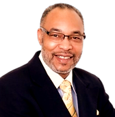 Pastor Smith Pic01 (transparent)_edited.