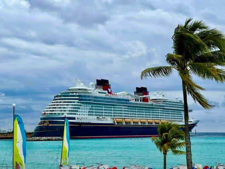 Disney Cruise Liner