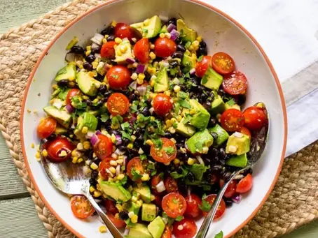 Avokaadosalat tomatitega